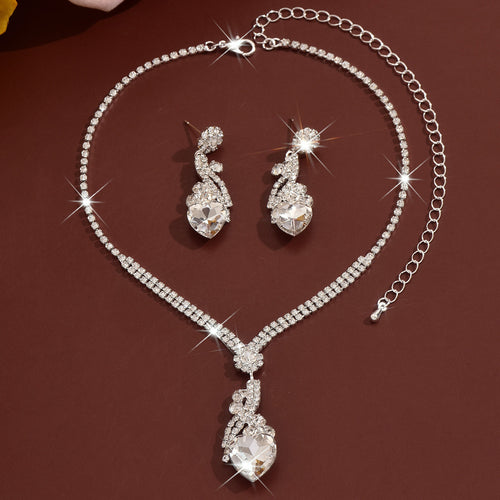 Claw Chain Teardrop and Heart Necklace and Earrings Set of 2 in Royal Blue, Red — detail close-up