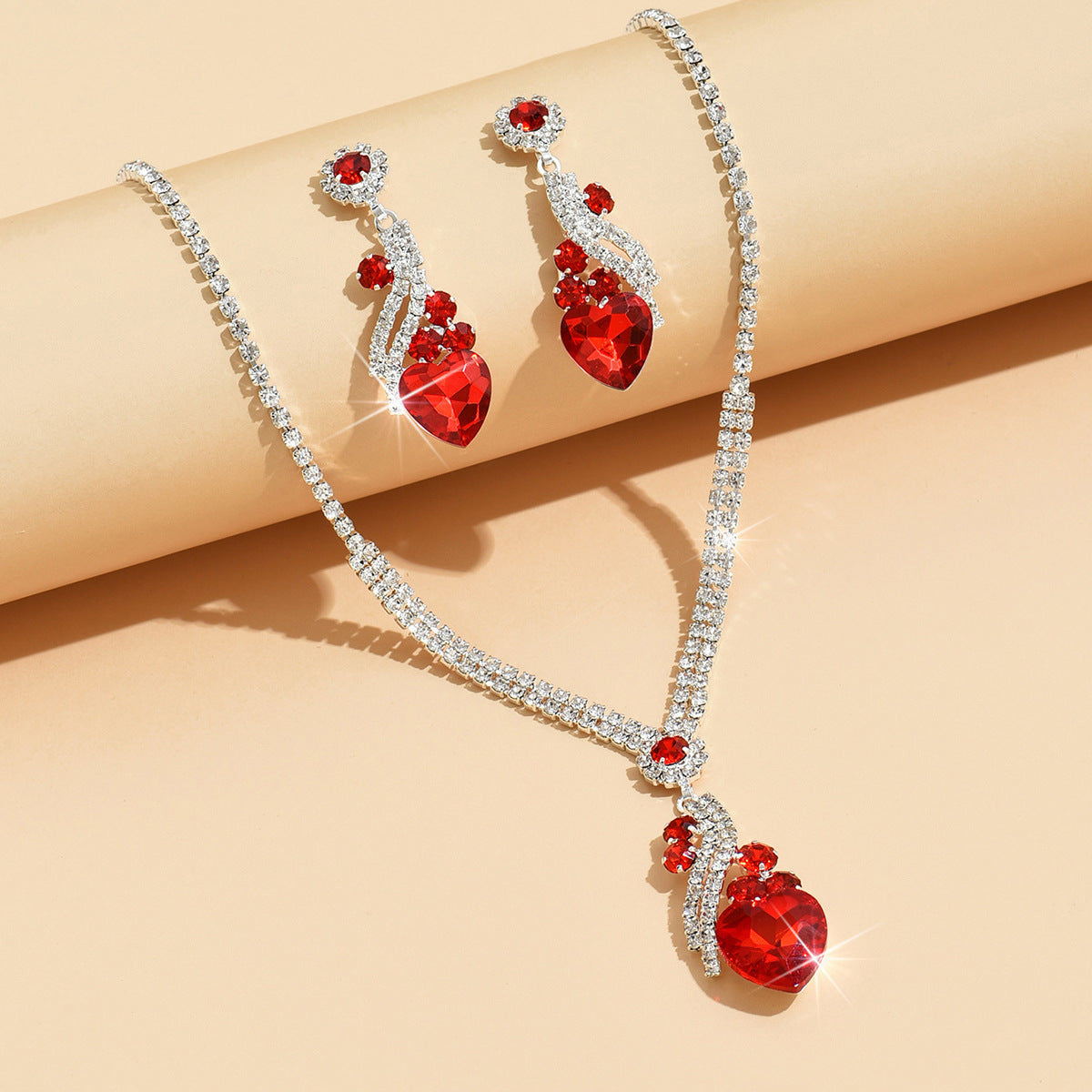 Claw Chain Teardrop and Heart Necklace and Earrings Set of 2 in Royal Blue, Red — finish detail
