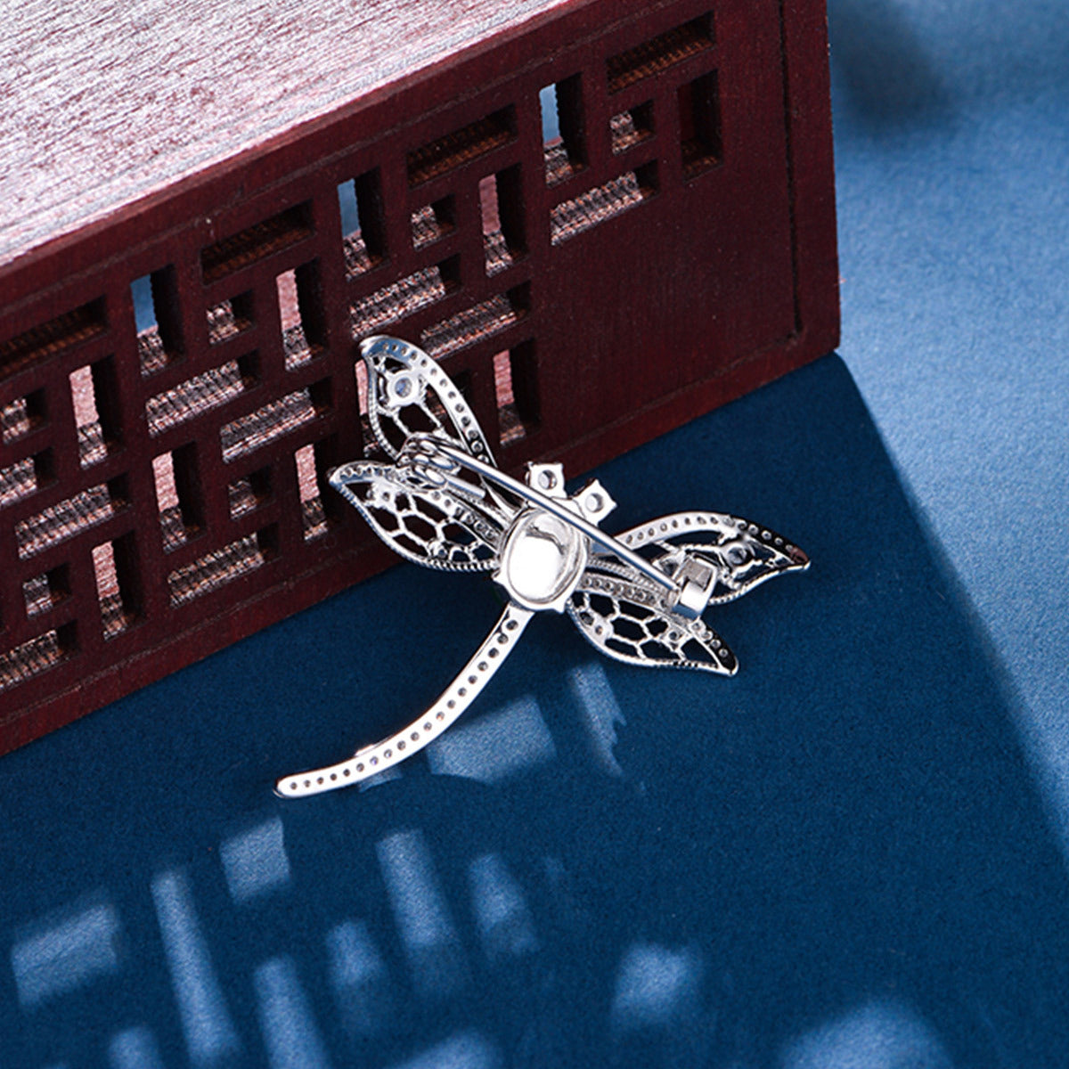 Sterling Silver Dragonfly Brooch With 8 x 6 mm Green Chrysoprase Cabochon, Platinum-Plated — full product view