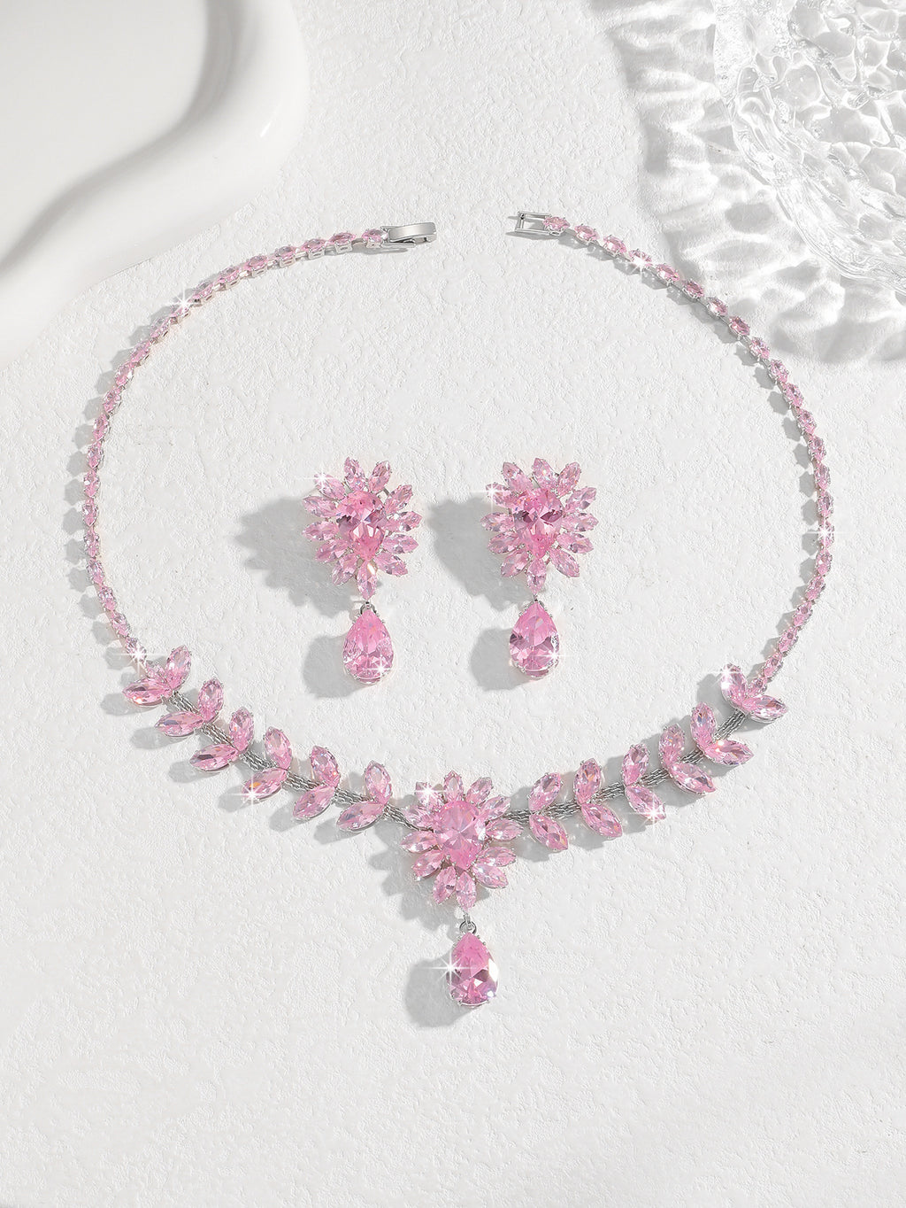 Bridal Zircon Jewelry Set, Teardrop and Leaf Rhinestone Necklace with Earrings — front view