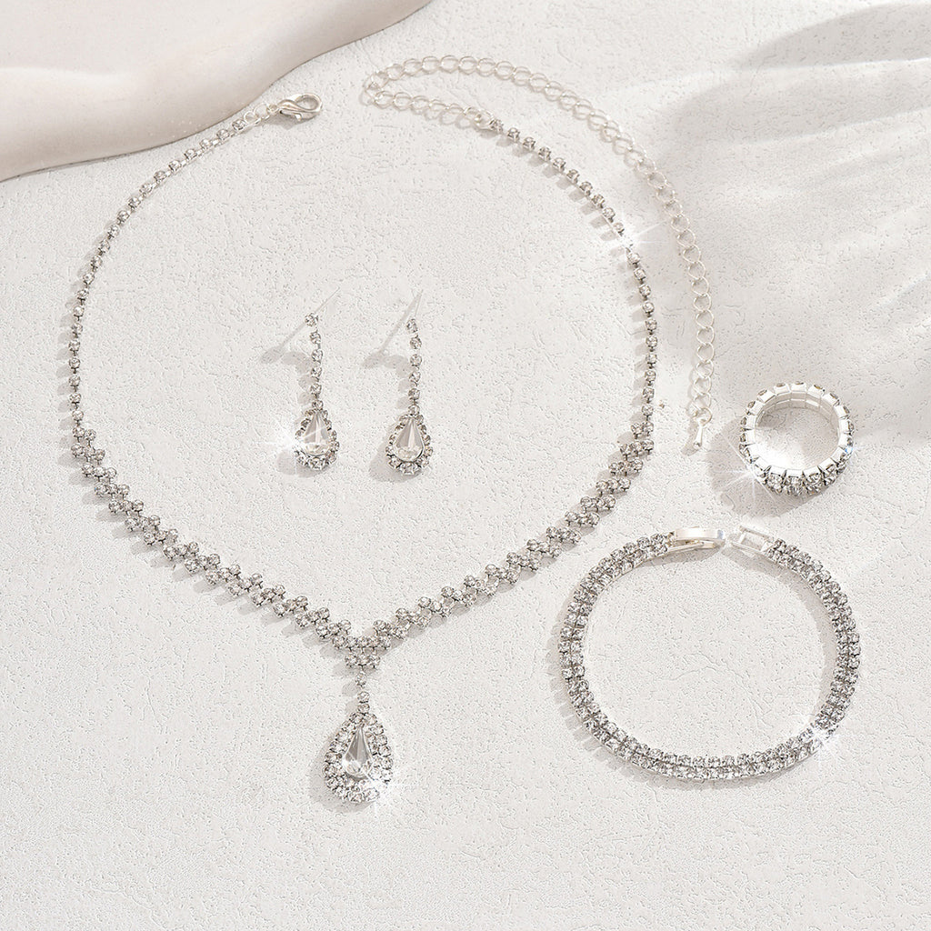Teardrop Rhinestone Jewelry Set for Women, Claw-Chain Necklace — detail close-up