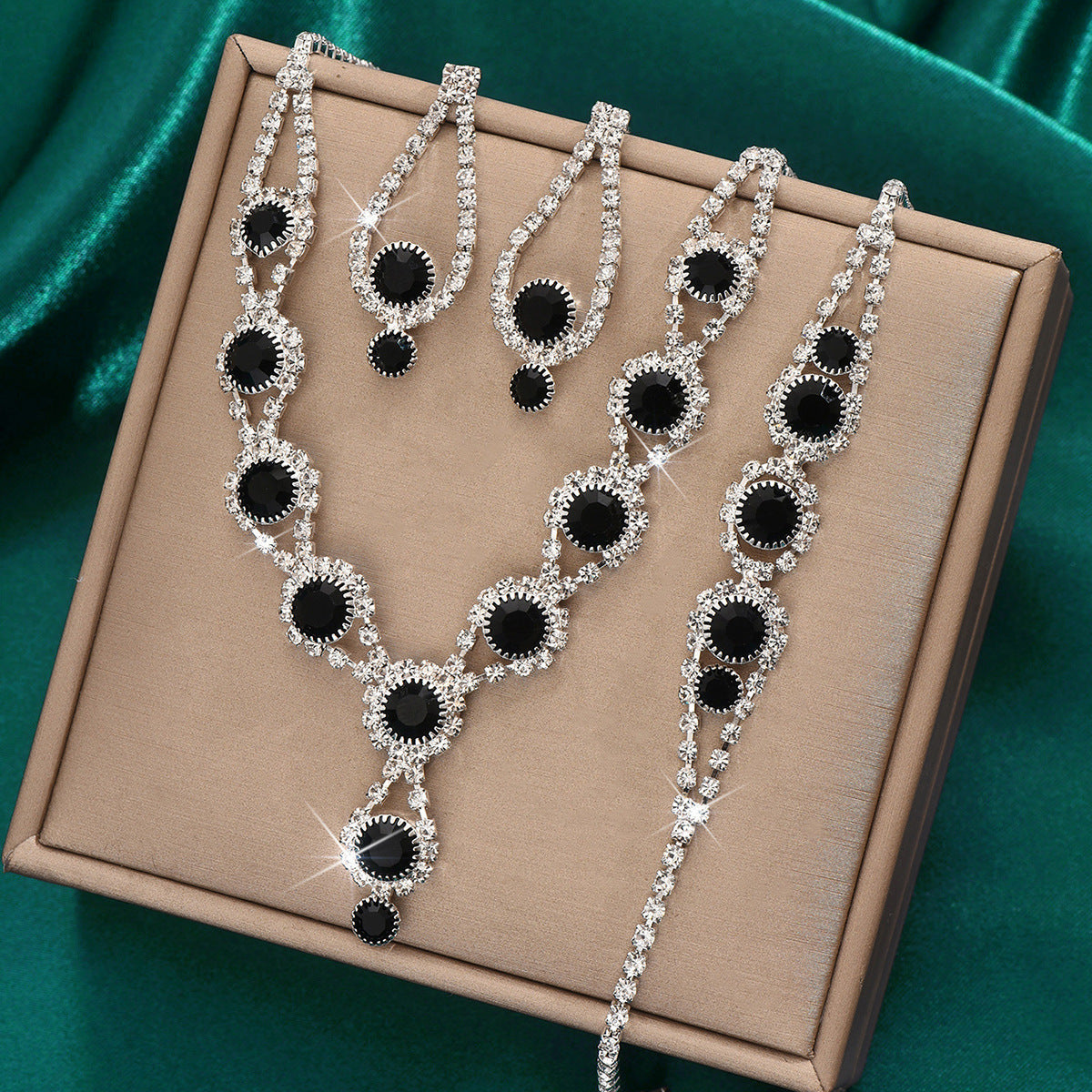Rhinestone Geometric 3-Piece Jewelry Set – Necklace, Earrings and Bracelet