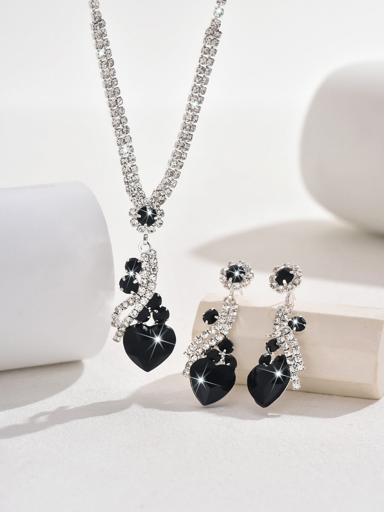 Crystal Heart Necklace and Earrings Set in Royal Blue, Green, Black or Red — Clavicle Chain for Women